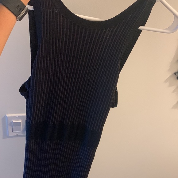 Gorgeous black dress John + Jenn - Picture 2 of 4